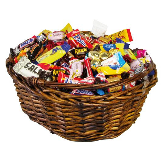 Godis Presentkorg brun inslaget 2,5kg