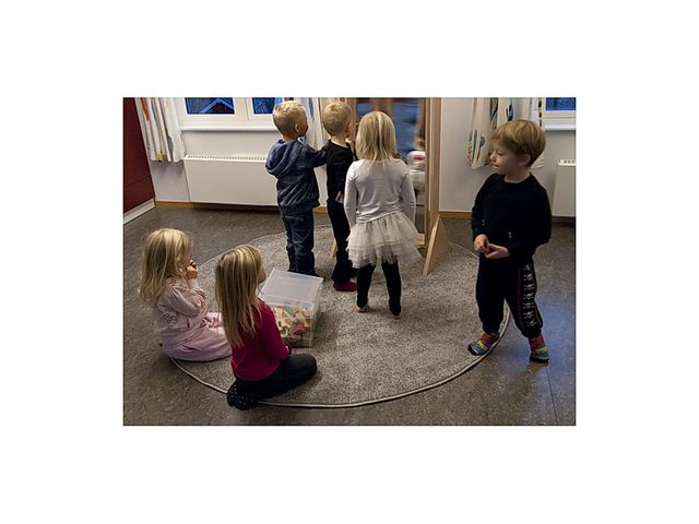 Matta rund 150 cm röd