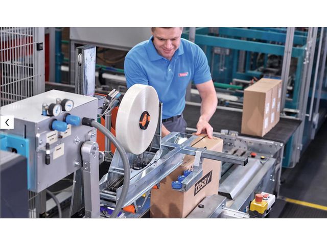 Packtejp maskin TESA PET 50mmx132m vit